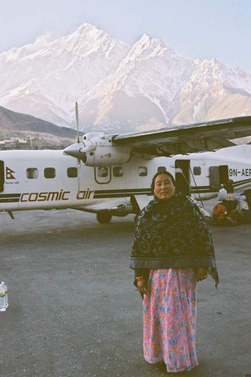 Nepal_ancient_cosmic_airlady