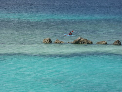 Mar_kayak_rocks_1275